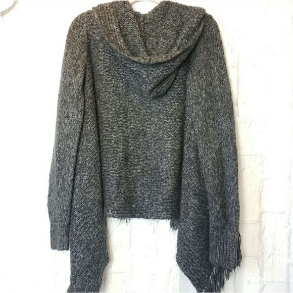 BANDOLINOBLU Hooded Chic Gray Fringe Cardigan Sweater Small - Picture 8 of 8